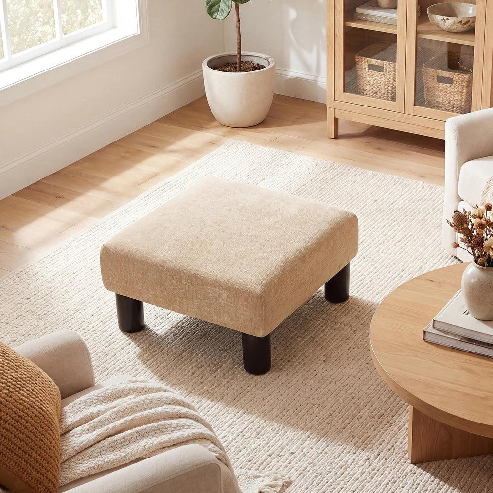 Quadratischer gepolsterter Stoffhocker